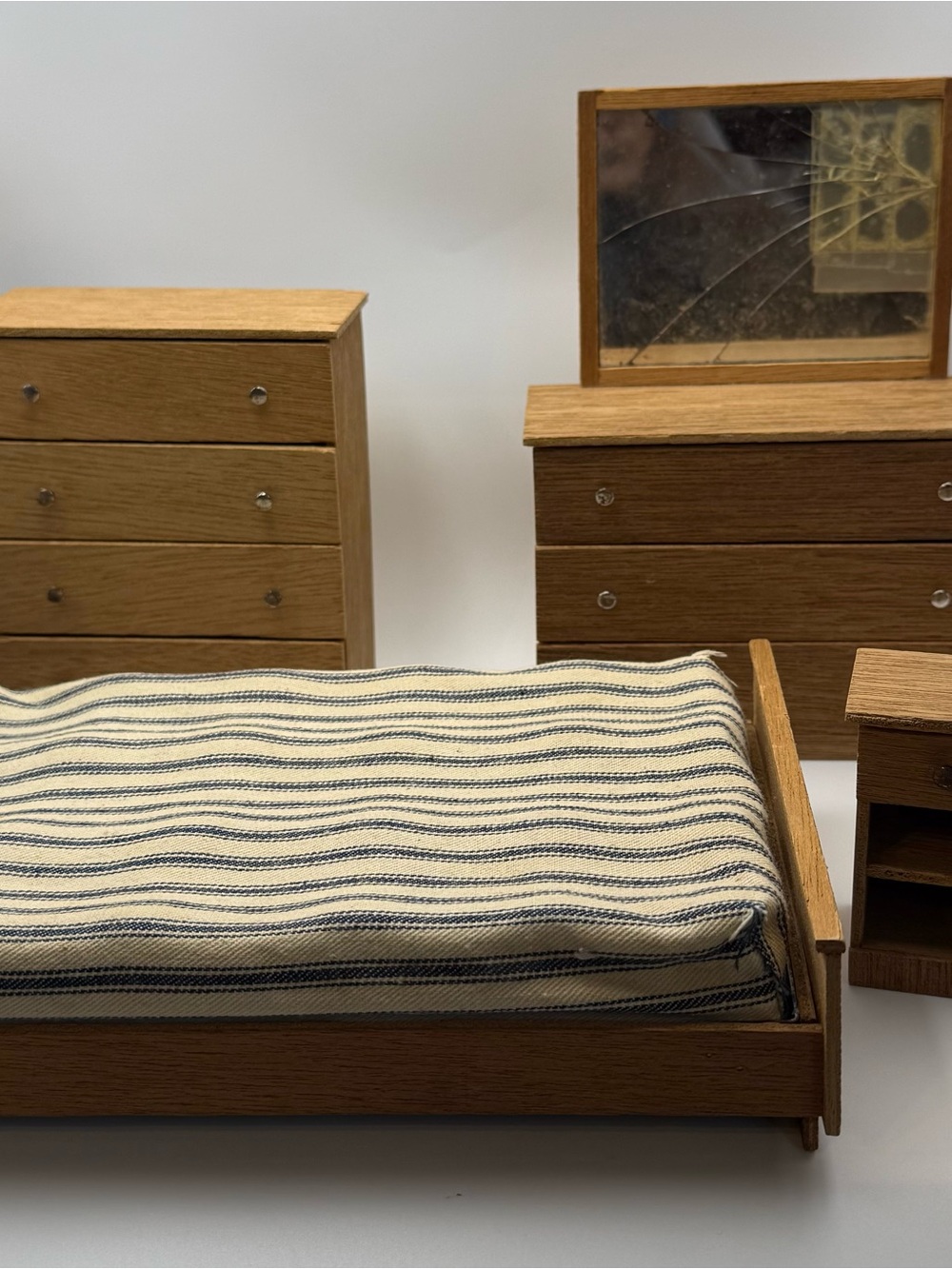 Vintage 5-Piece Wood Barbie Dollhouse
Bedroom Set Bed Dresser Nightstands As Is